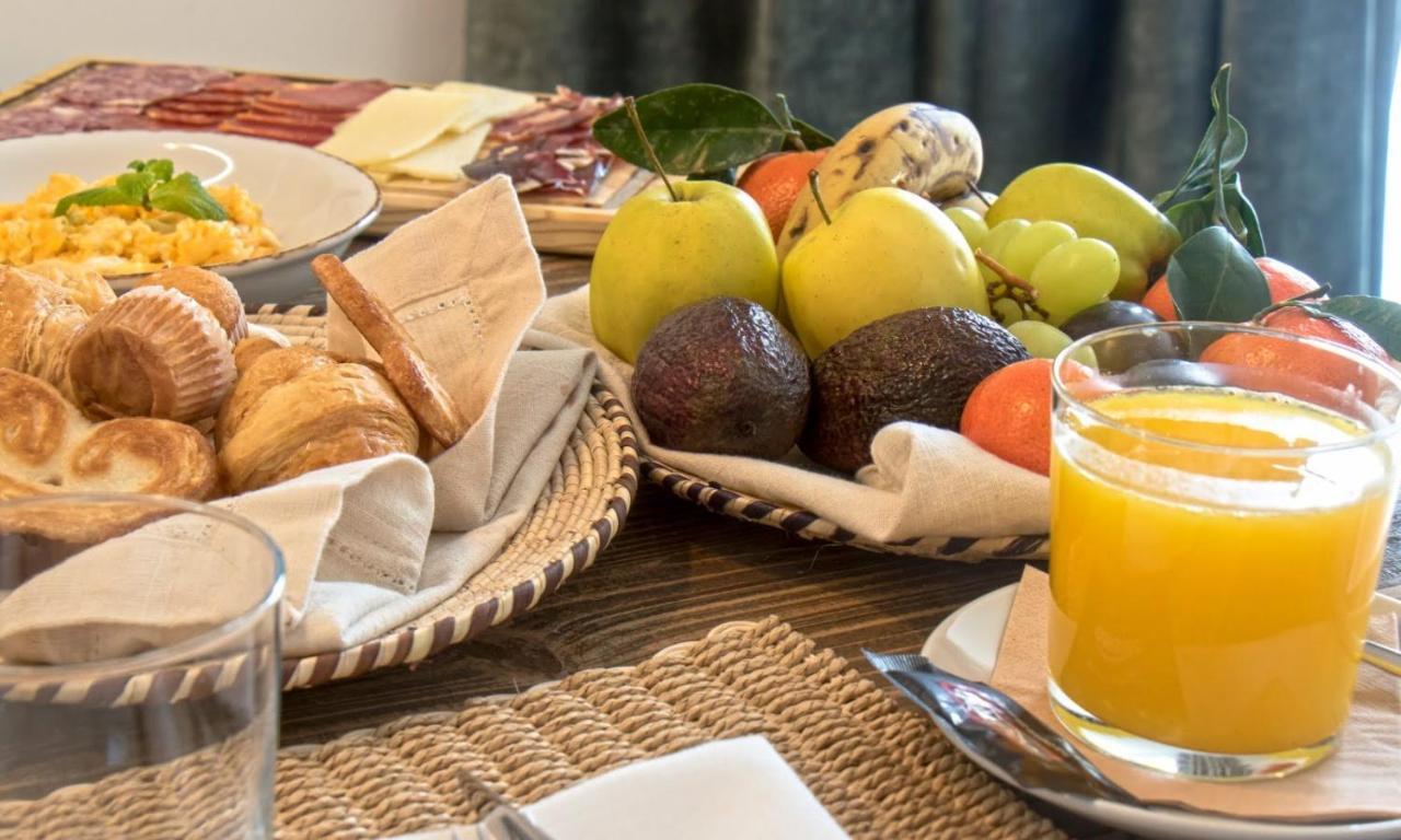 Hotel Tierras De Cebreros Dış mekan fotoğraf