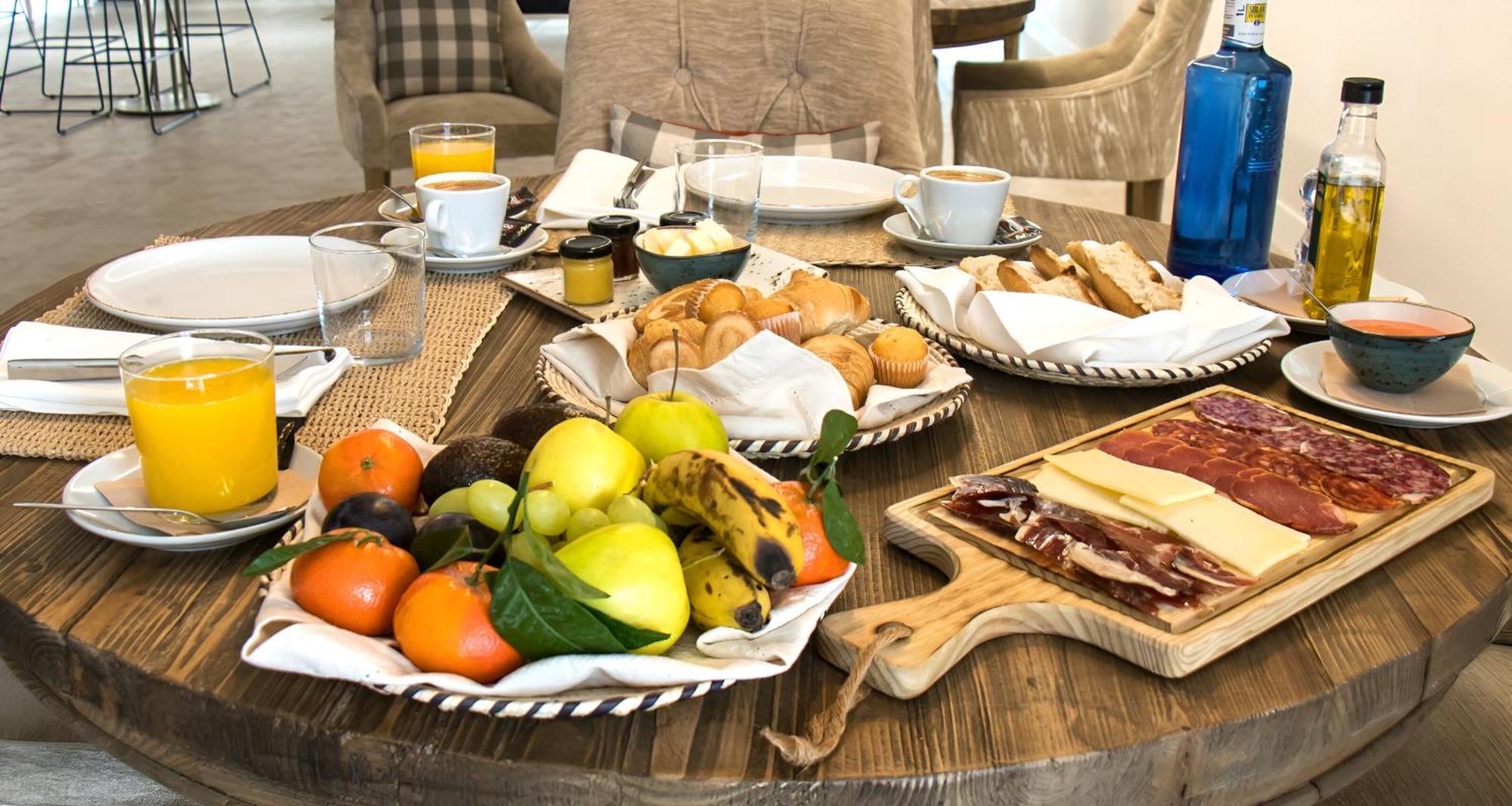 Hotel Tierras De Cebreros Dış mekan fotoğraf